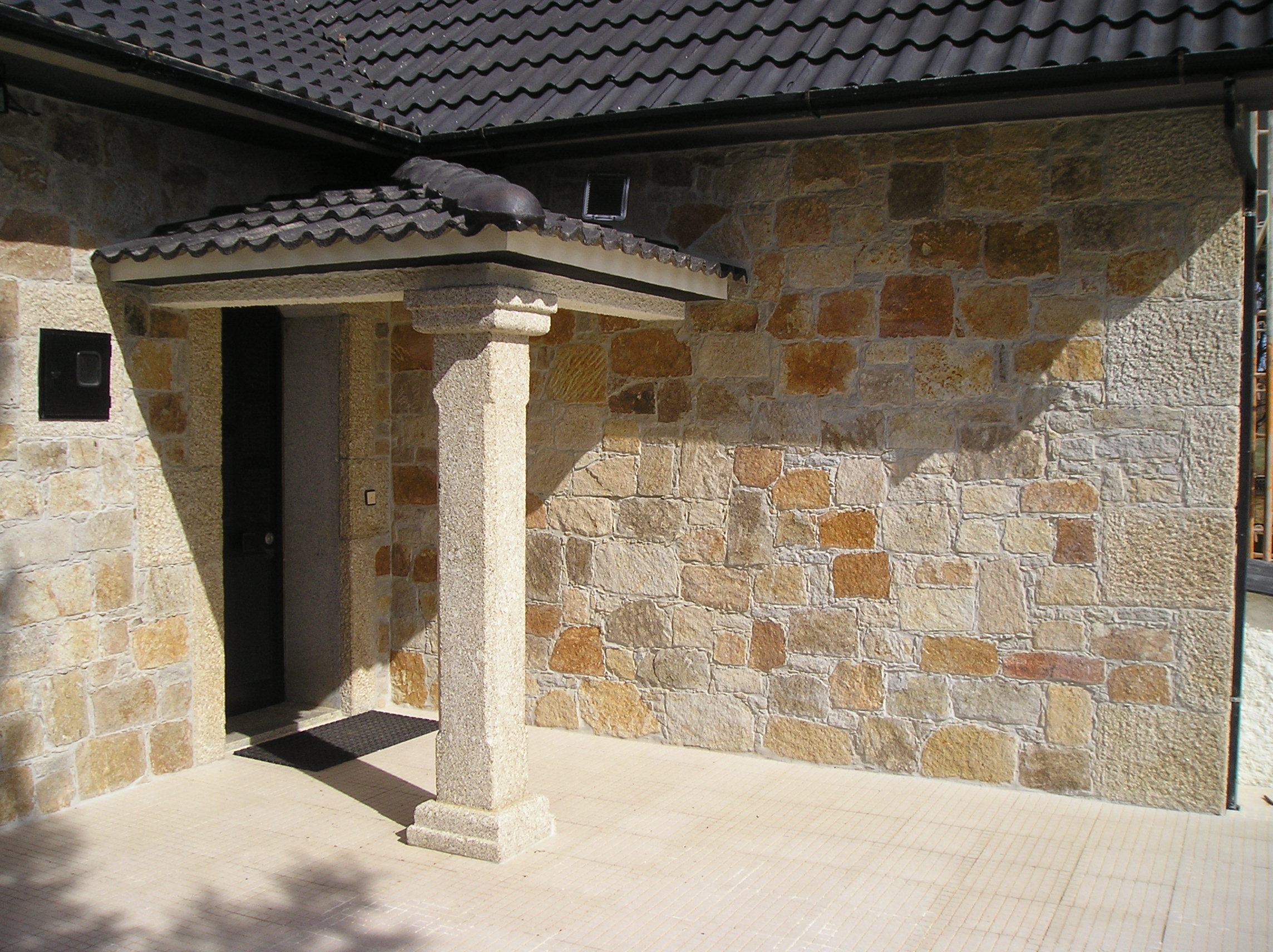 colonne granit pierre naturelle14
